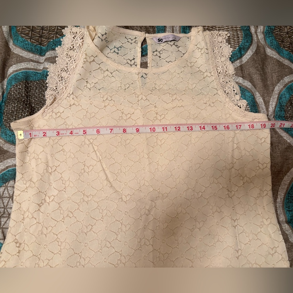 SO Cream Lace Sleeveless Top - Picture 3 of 5